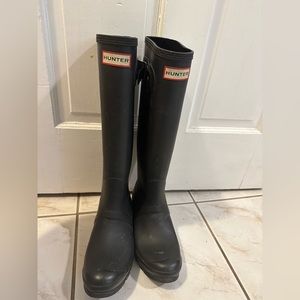 Tall Hunter Rain Boots (black)